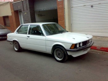 Bmw 323 e21