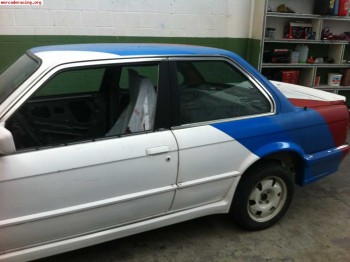 Se vende 320 e30 650€