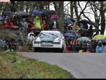 Caixas racing vende o cambia saxo 16v