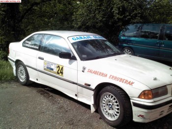 Bmw 318is de tierra