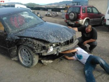 Vendo 325 e36 con golpe 1500e