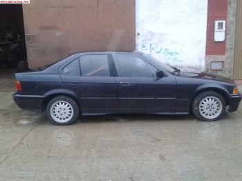 Se vende bmv 325 e36 192 caballo $$ economico  $$$b