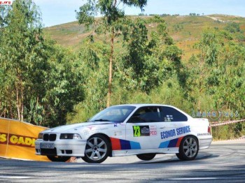 Bmw e36 coupe 325 vendo/cambio por 206 desafio, c2 o saxo gr