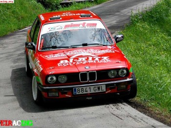 Se vende bmw 325 e-30 gr.a