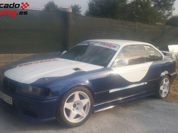 Proyecto de bmw 325 coupé con material m3