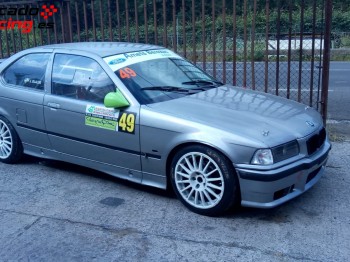 Bmw 323 compact con motor 325, recien montado