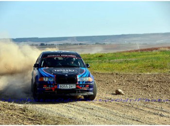 Bmw 330xi tierra - asfalto