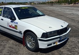 Bmw 316i compact con motor 2.8 para swap