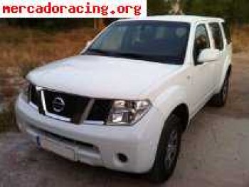 Nissan pathfinder 2.5 dci 174 cv