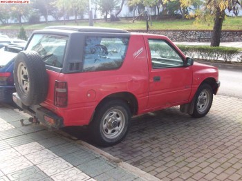 Opel frontera sport 2.0i 3p