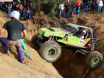 Viendo proyecto / dibujos e modelo cad 3d para la fabricació