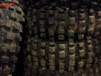 Ruedas black star 215-80-16