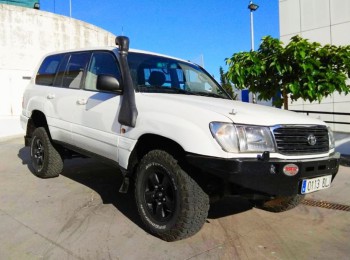Toyota land cruiser 100 -raid-