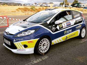 Se vende ford fiesta r2.