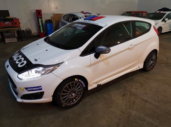 Ford fiesta r2j
