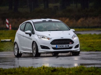 Se vende ford fiesta r2t