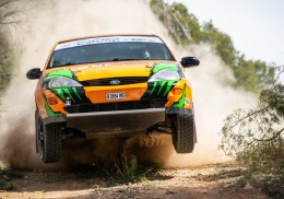 Se vende ford de la copa kumho/racvn