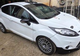 Ford fiesta r2