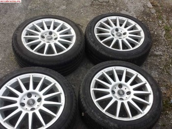 Se venden llantas en 16 de ford 