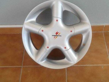 Se vende llantas 16 pulgadas peugeot citroen