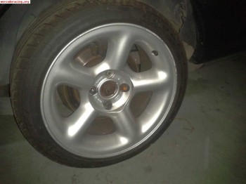 Llantas de escort cosworth con neumaticos casi nuevos