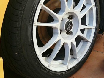 Oz ultraleggera 16  neumáticos nuevos 4x100