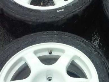 Se venden llantas desafio peugeot