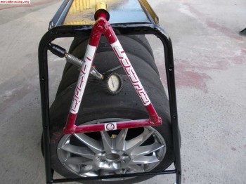 Vendo corro para neumaticicos