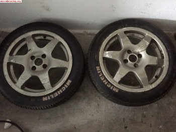 Vendo dos llantas tecnomagnesio en 16 con neumaticos de agua