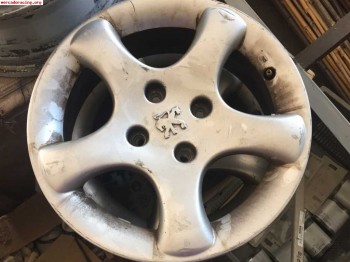 Vendo 4 llantas de 306 hdi