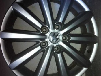 Se venden llantas de suzuki swift sport