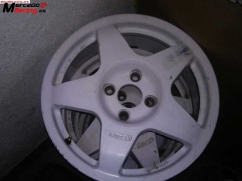 Se venden llantas compotive 16 psa