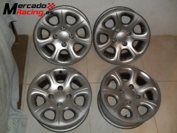 Se venden llantas de saxo