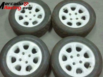 Se venden llantas de saxo