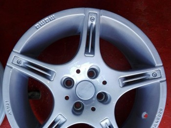 Vendo llantas momo 16   4x100