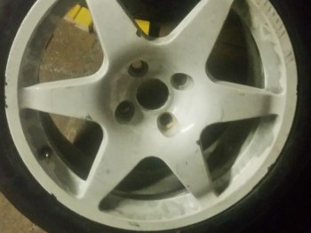 Compomotive magnesio