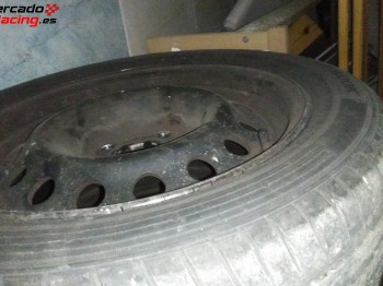 Vendo 4llantas de chapa de aluminio del c5 con neumaticos nu