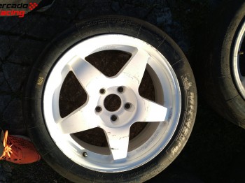 Se vende llantas para honda y mitsubishi en 17 y 15 de asfal