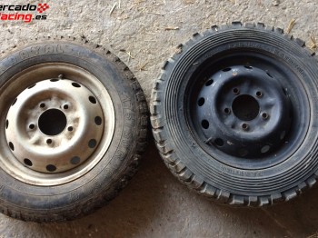 Vendo 2 llantas de lada niva con neumaticos 50€