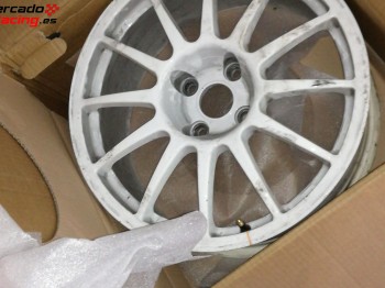 Llantas copa 207