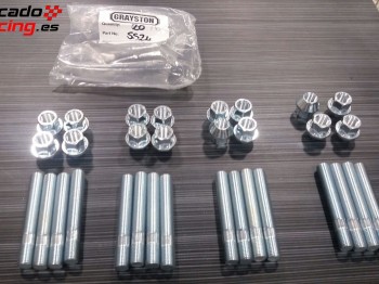 Esparragos y tuercas cromadas