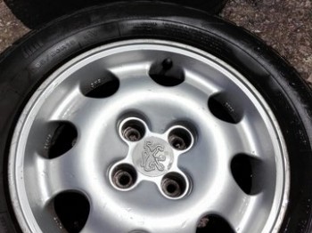 Llantas 205 gti