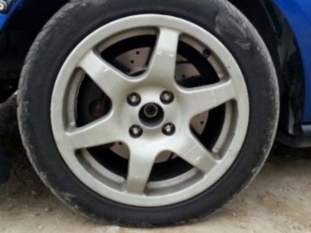 3 llantas tecnomagnesio psa