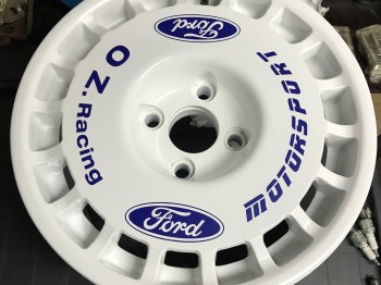 Vendo llantas originales oz 15” magnesio de ford 