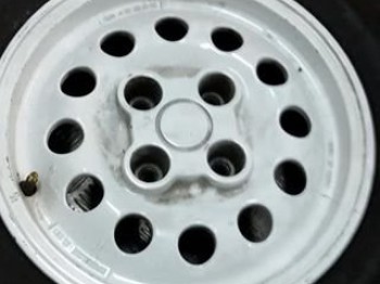 Vendo 2 llantas 205 gti francia 1.6