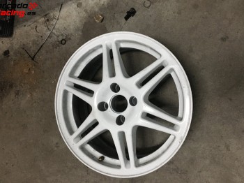 Vendo 8llantas megan cup