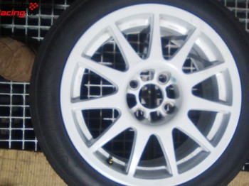 Vendo llantas de peugeot 208 r2