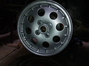 Vendo 5 llantas restauradas lancia delta hf turbo 