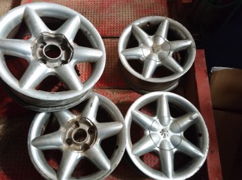 4 llantas de peugeot 406 coupe et 12 