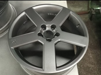 Llantas volvo r en 18 